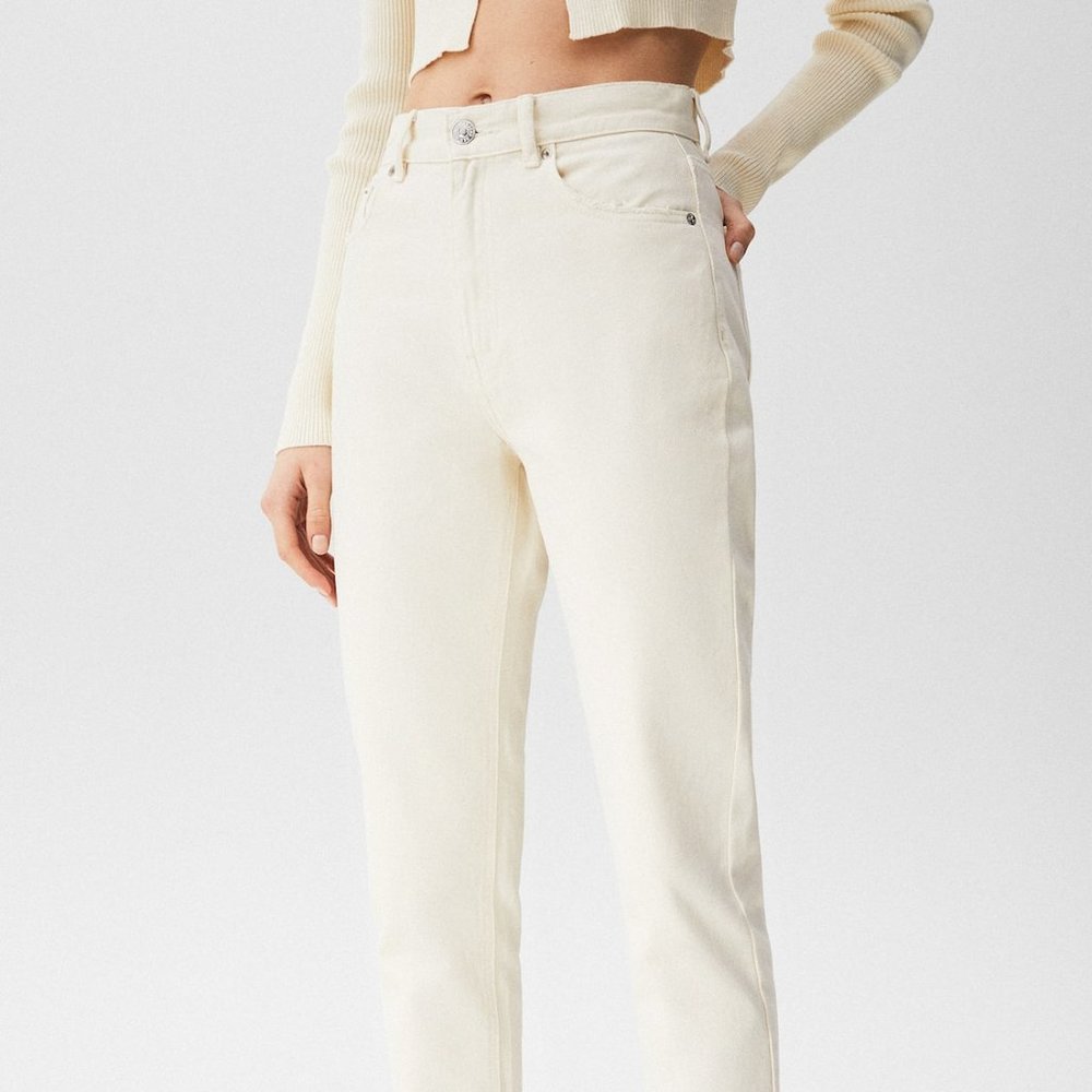 Basic Mom Jeans High Waisted